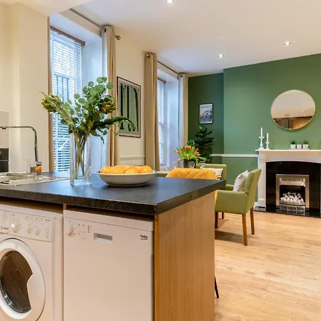Regency Basement Apartment Cheltenham Exterior photo