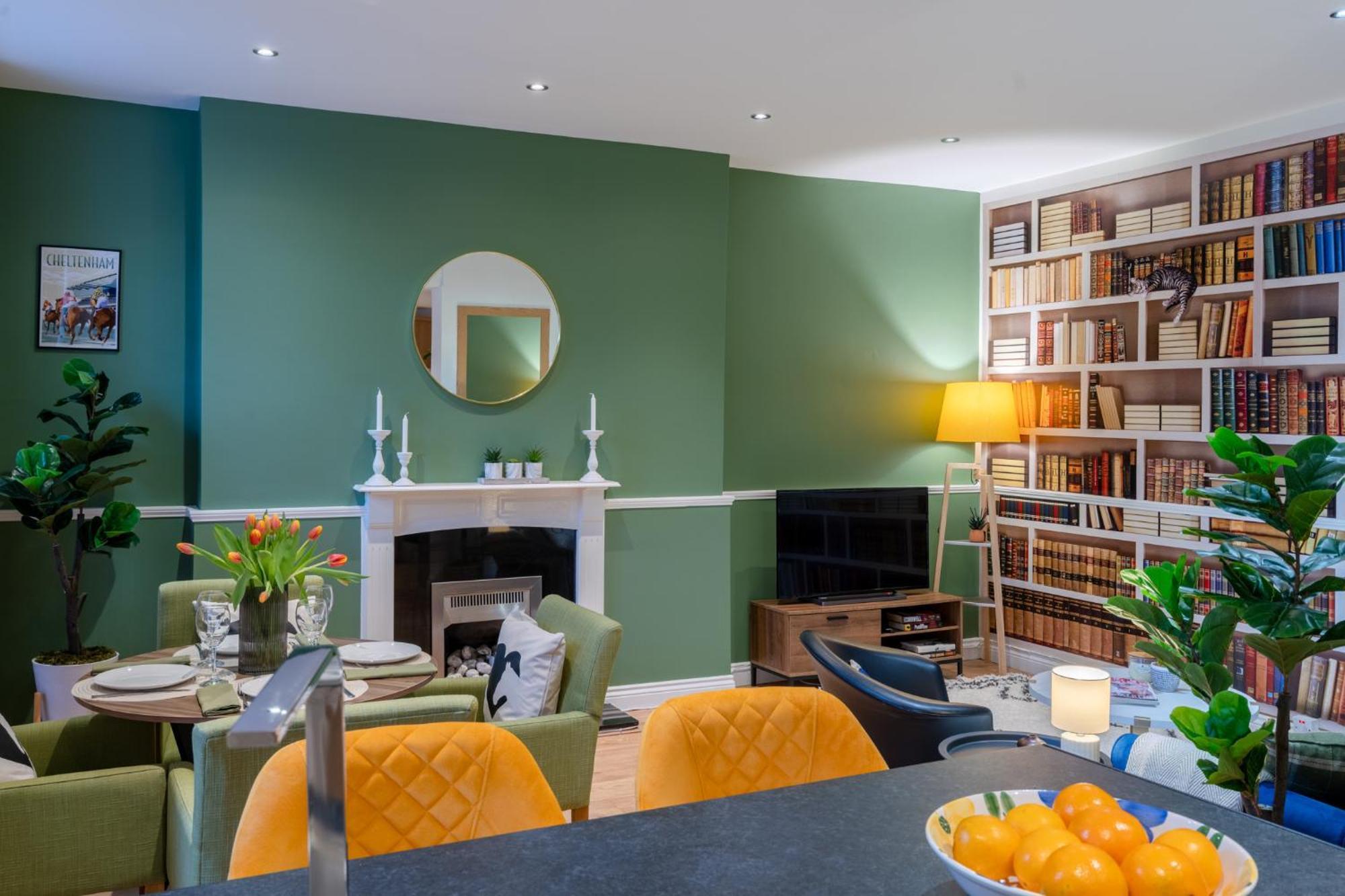 Apartment Regency Basement Cheltenham